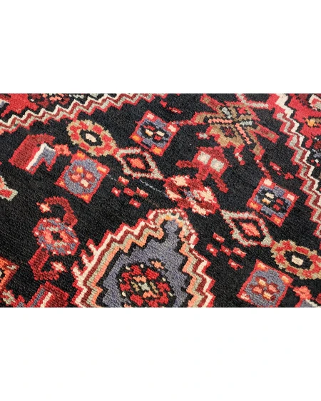 Hamedan carpet