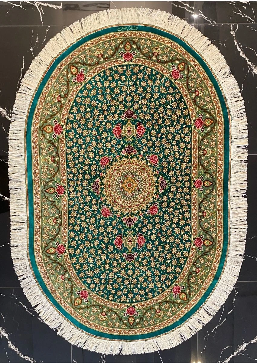 7 Perzijska svilena preproga Ghom / Persian silk carpet Ghom - slika 1