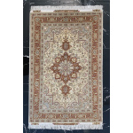 Persian rug Tabriz / Persian carpet Tabriz